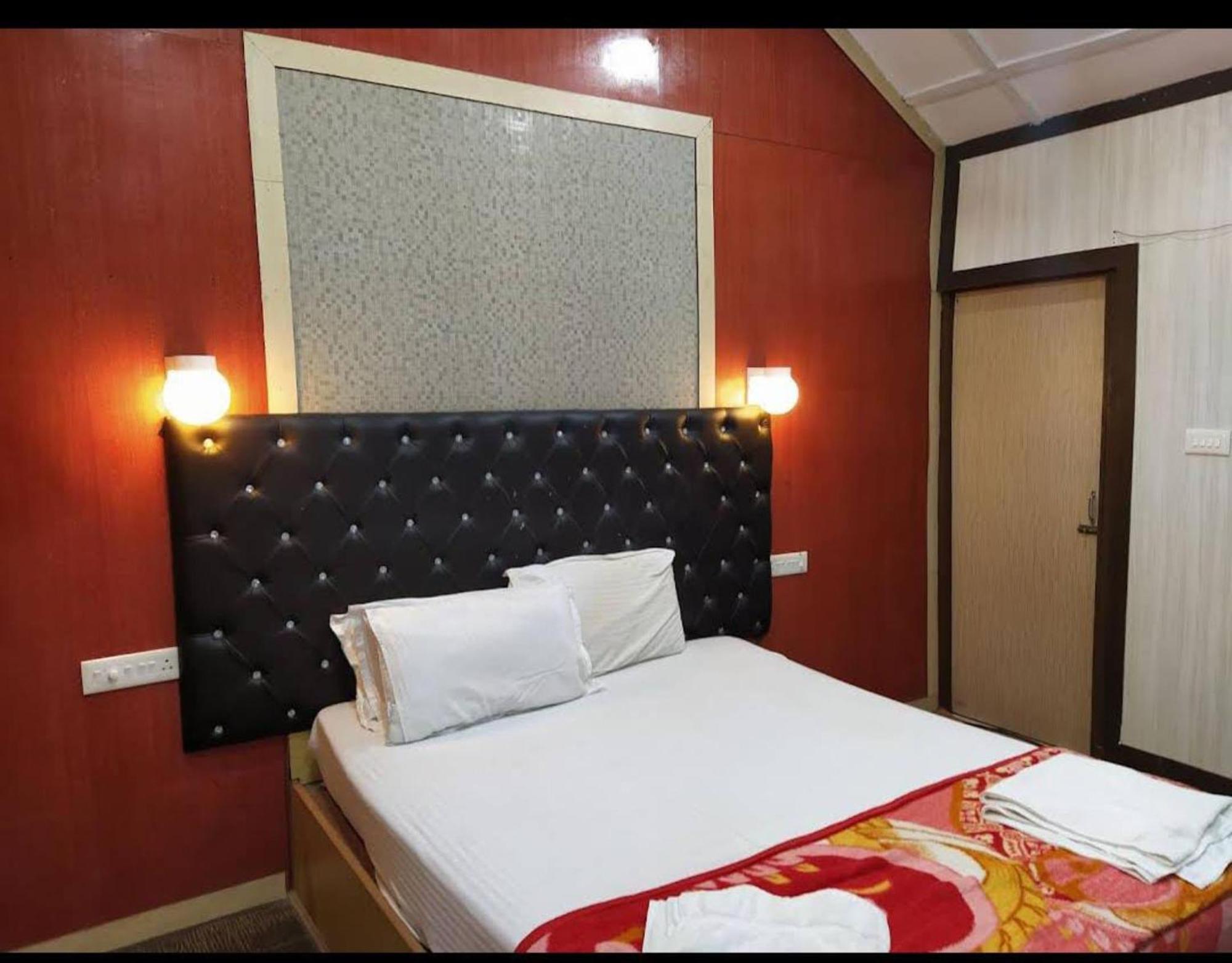 Gold India Beach Resort Govind Nagar Exteriér fotografie