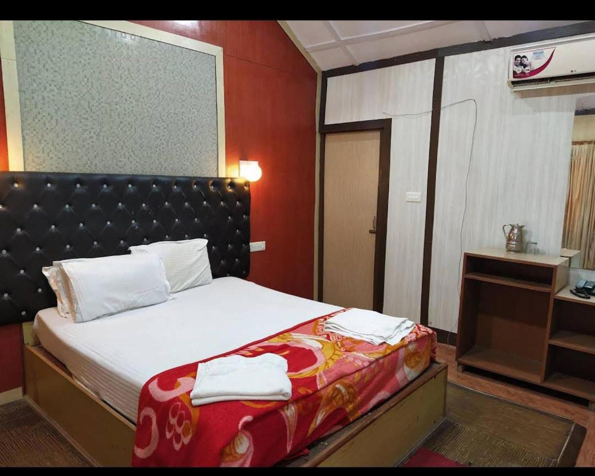 Gold India Beach Resort Govind Nagar Exteriér fotografie